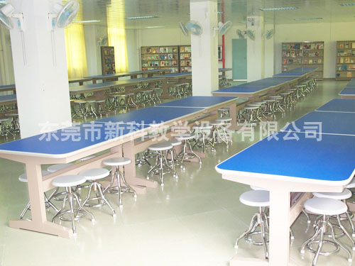 <a href='http://www.1860com.cn/chanpin/110-1.html' target='1' style='font-size:18px; font-weight:bold; color:#000000;'>圖書閱覽室</a>8