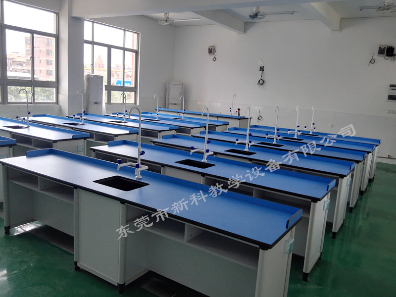 <a href='http://www.1860com.cn/chanpin/53-1.html' target='1' style='font-size:18px; font-weight:bold; color:#000000;'>科學實驗室</a>